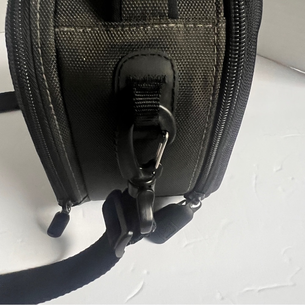 Case Logic Compact Camera Case - Picture 9 of 11